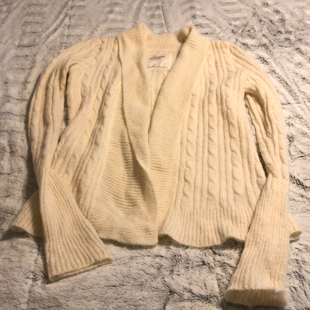 Abercrombie & Fitch cream drapey cable cardigan M